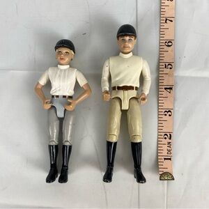 FISHER-PRICE LOVING FAMILY DOLLHOUSE EQUESTRIAN RIDER FIGURE HORSE CARE TAKER x2